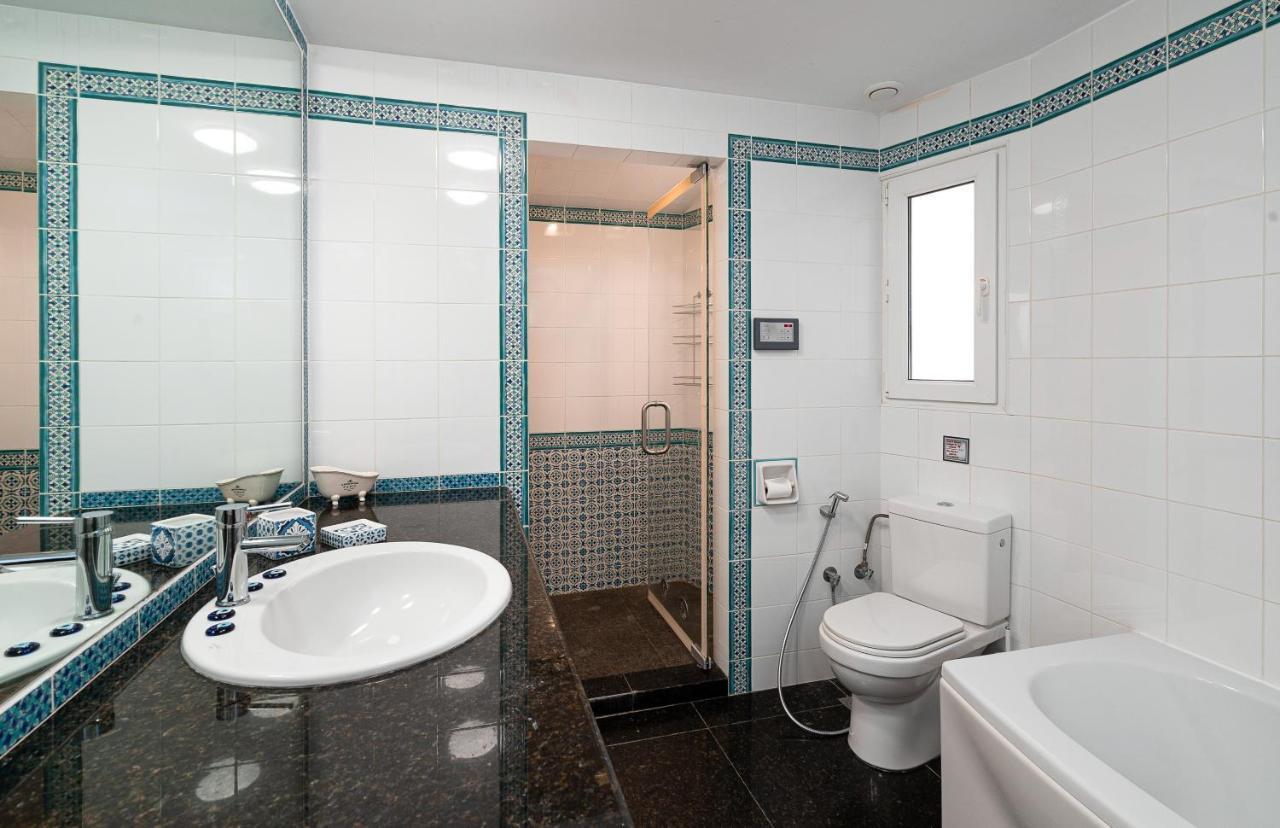 Spacious & Artistic Retro 2Bd Apt With Sauna Atene Esterno foto